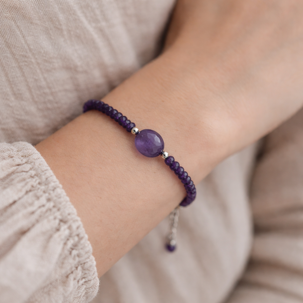 Amethyst Faceted Beads and Smooth Nuggets Bracelet in Silver Tone Main image