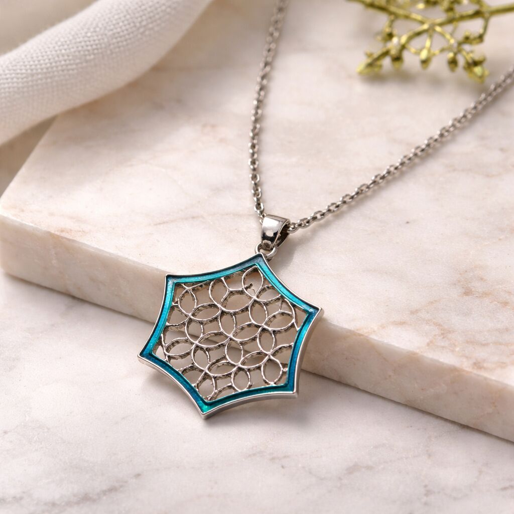 Enamel Pendant Necklace | Minimal & Everyday Style